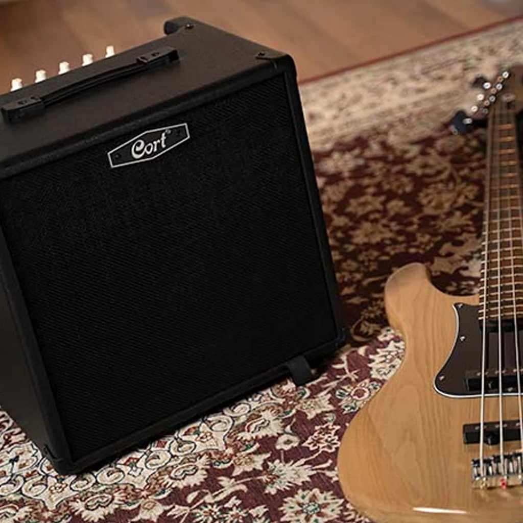Cort CM20B Bass Amp - Image 4