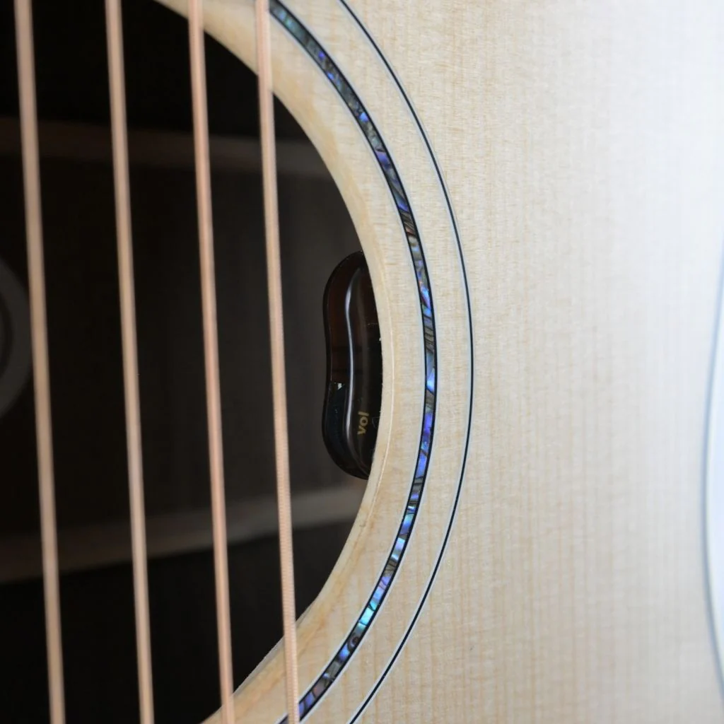 Gibson J-15 Left Hand - Antique Natural - Image 6