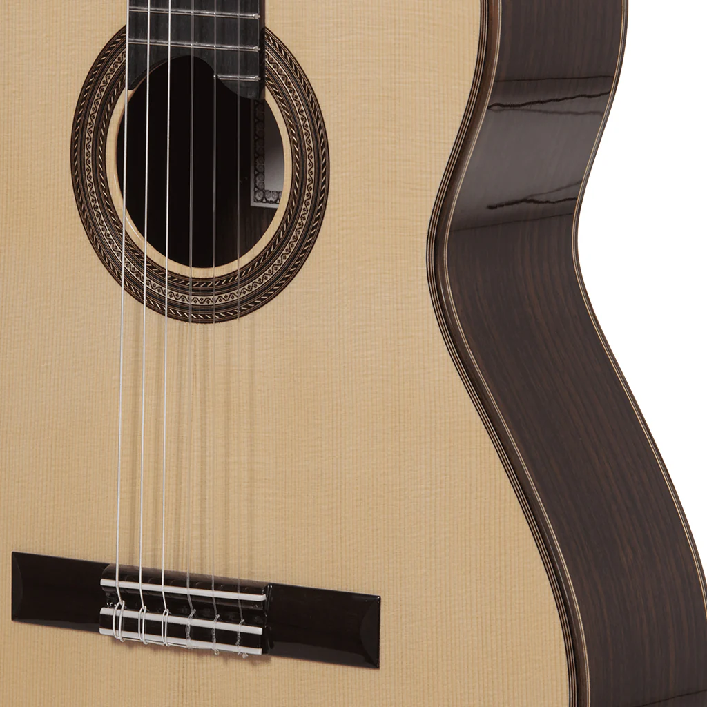 Katoh MCG150S Classical Guitar & Case - Image 5